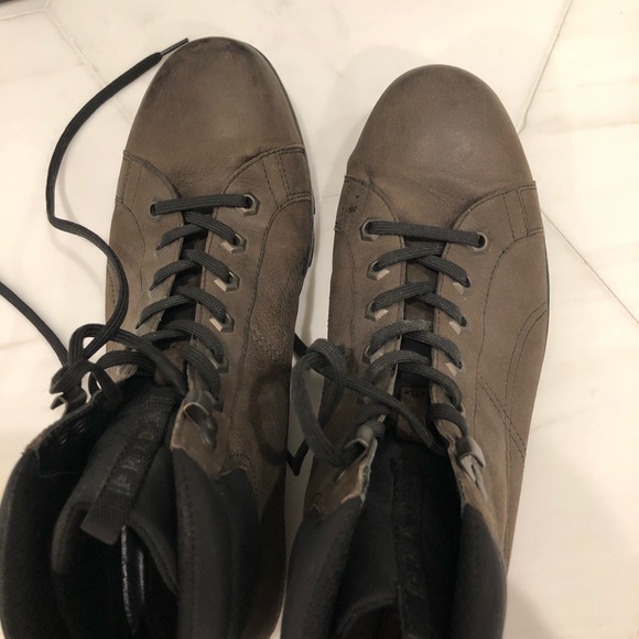 Prada boots - Picture 5 of 6